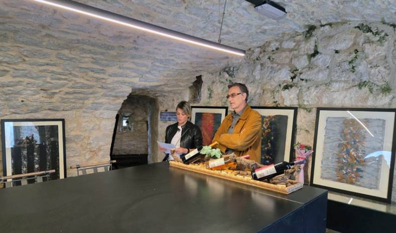 Izložba Marije Kapisode na Bescu