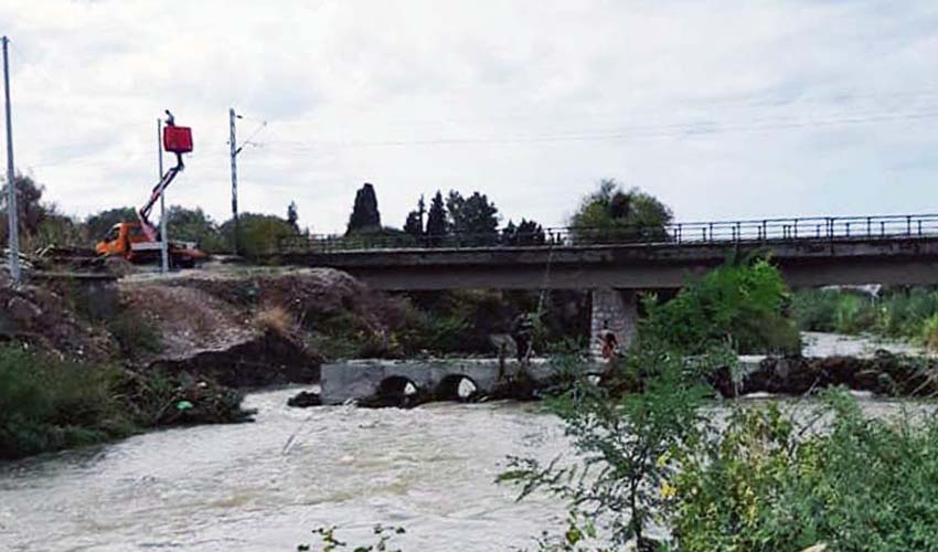most pod vodom